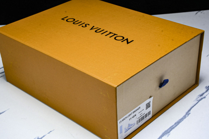 LOVT SNEAKER lv-366