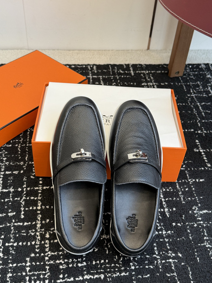HER SHOES HM-52