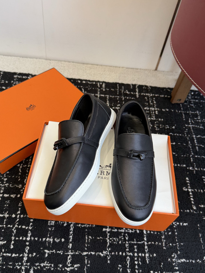 HER SHOES HM-53