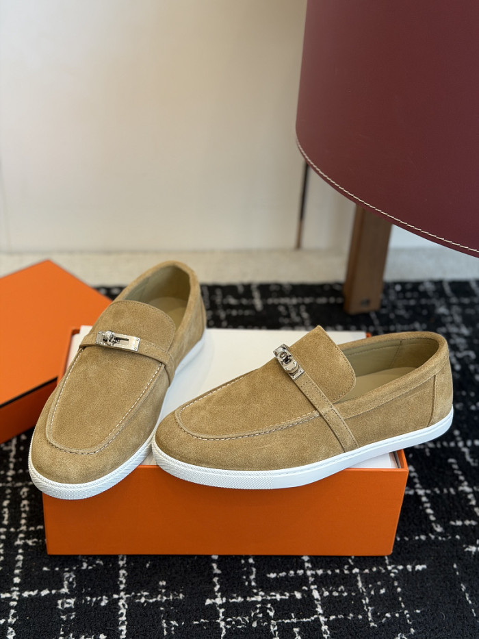 HER SHOES HM-55