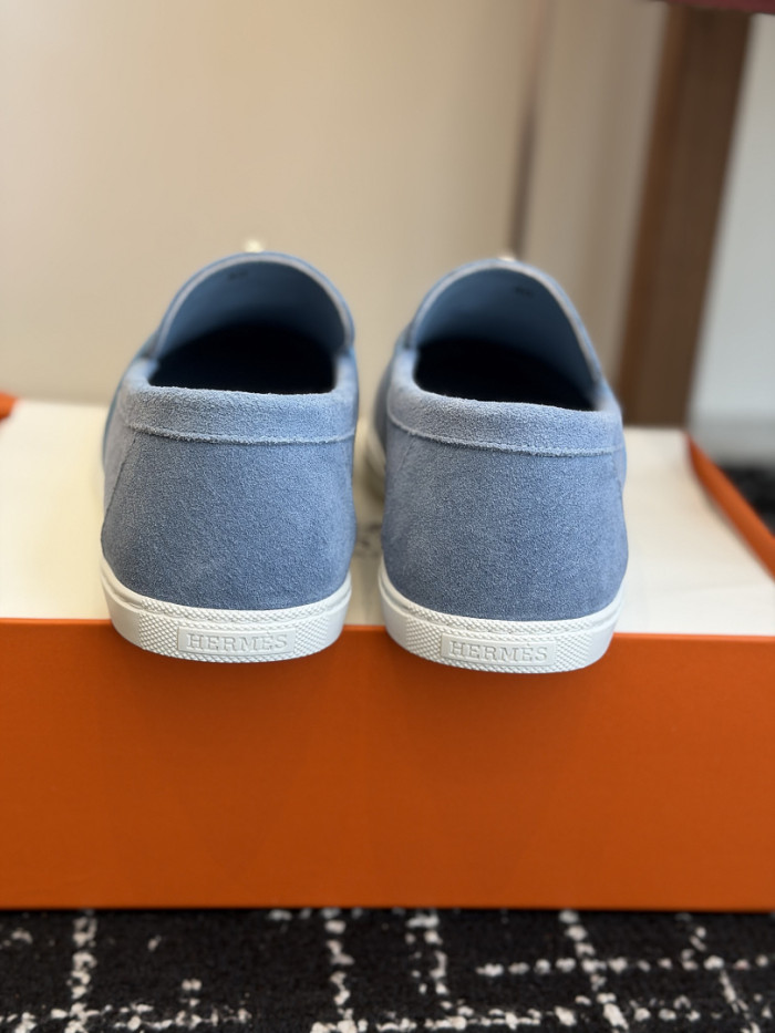 HER SHOES HM-56