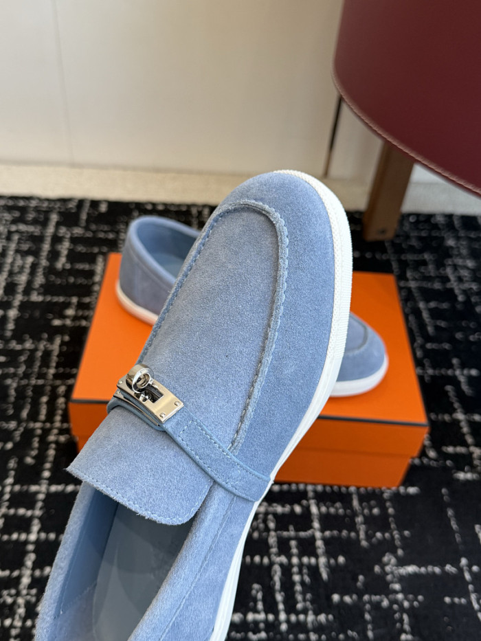 HER SHOES HM-56