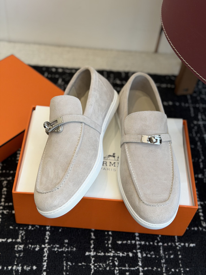 HER SHOES HM-59