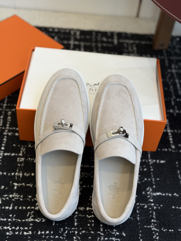HER SHOES HM-59