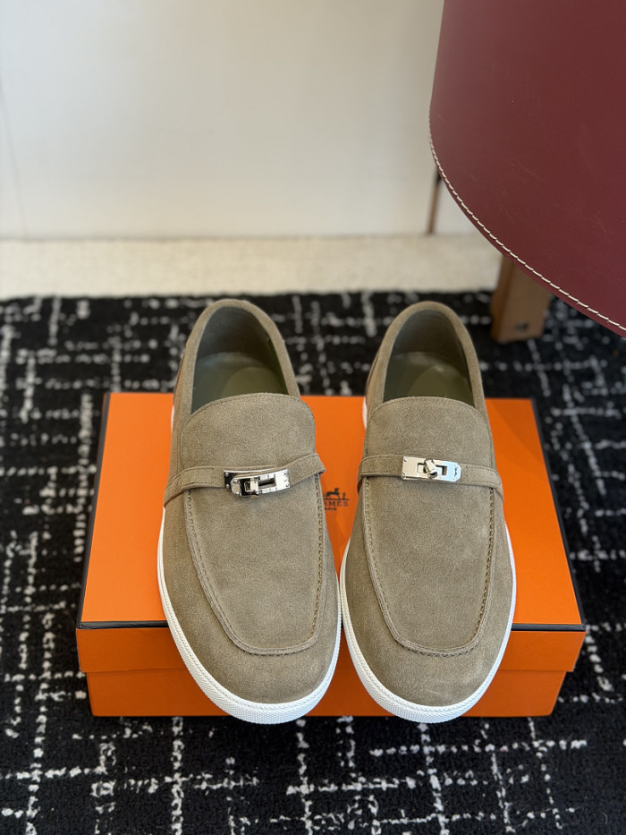 HER SHOES HM-60
