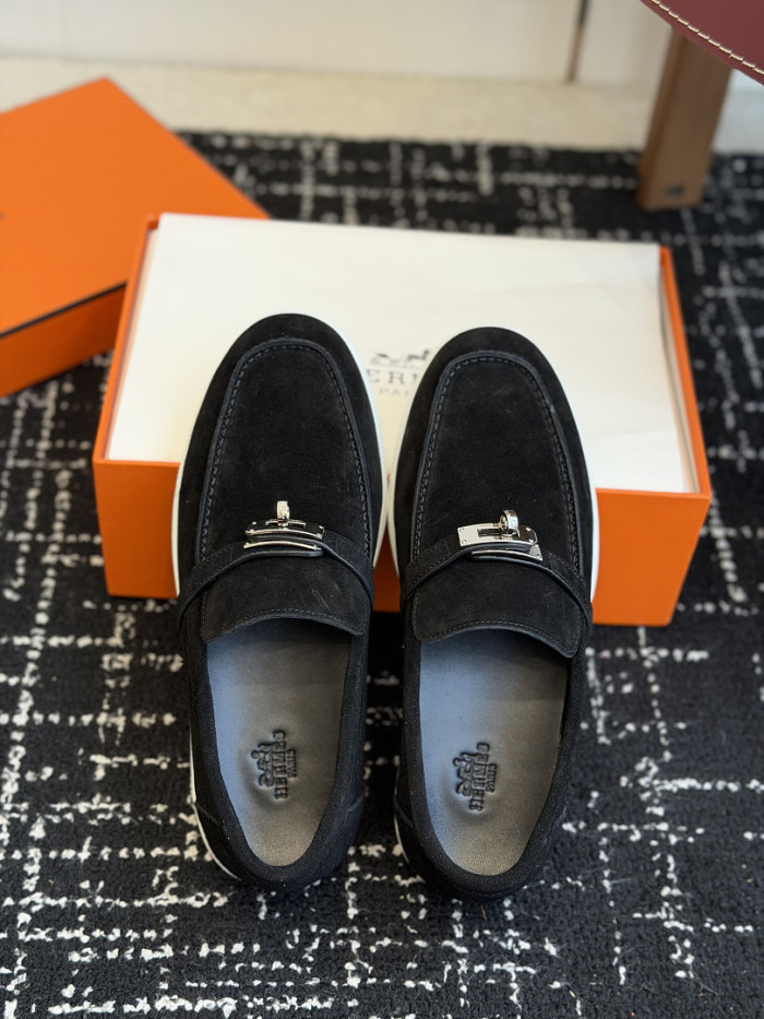 HER SHOES HM-61