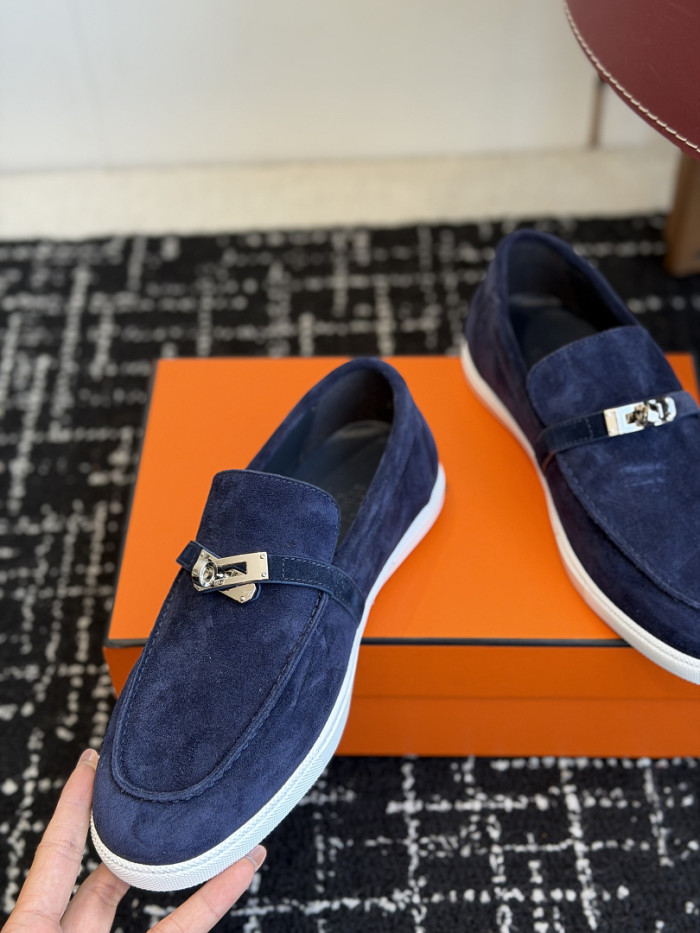 HER SHOES HM-62