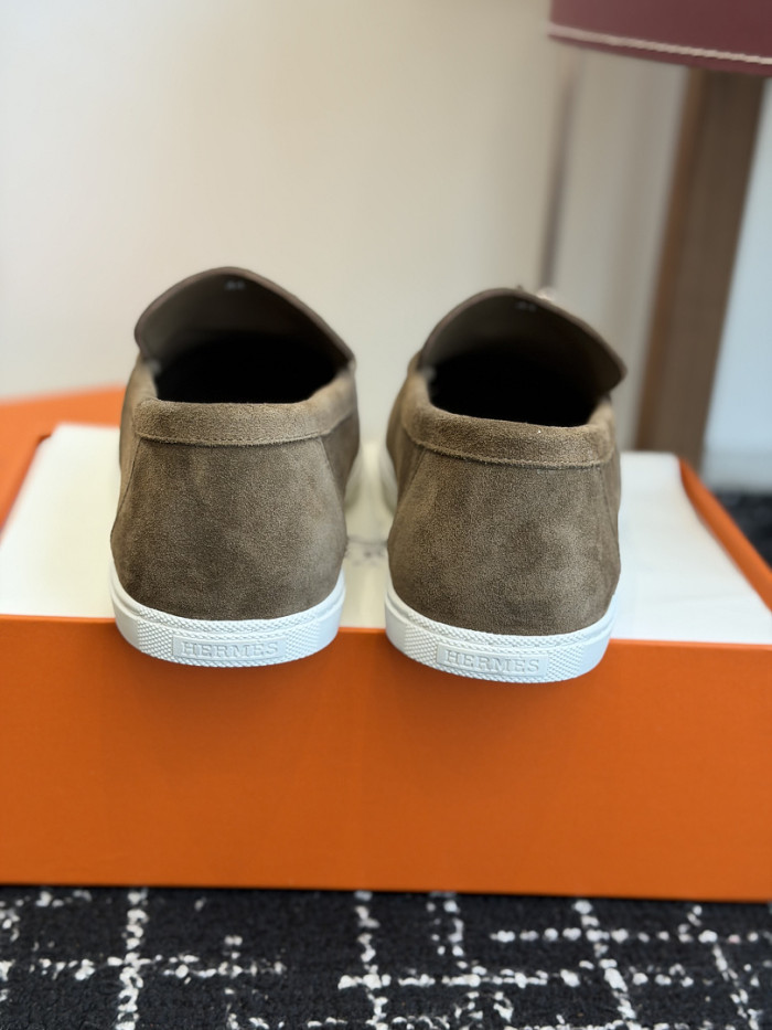 HER SHOES HM-63