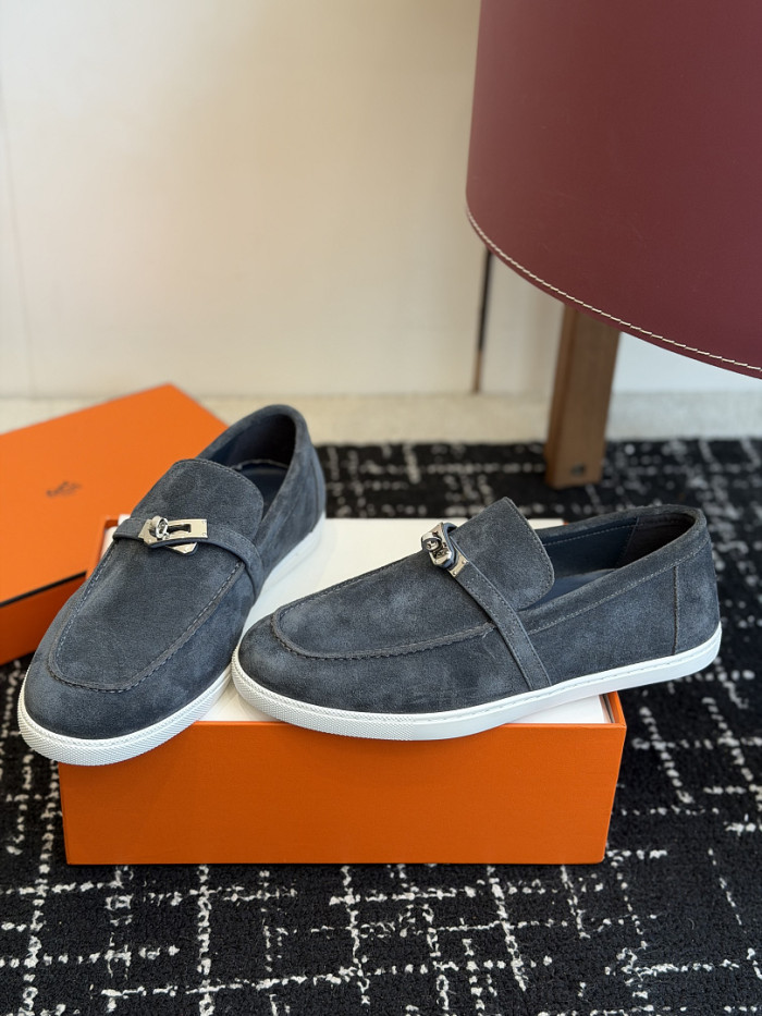 HER SHOES HM-64