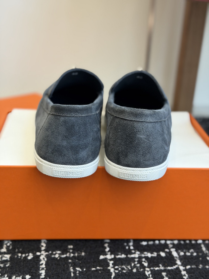 HER SHOES HM-64