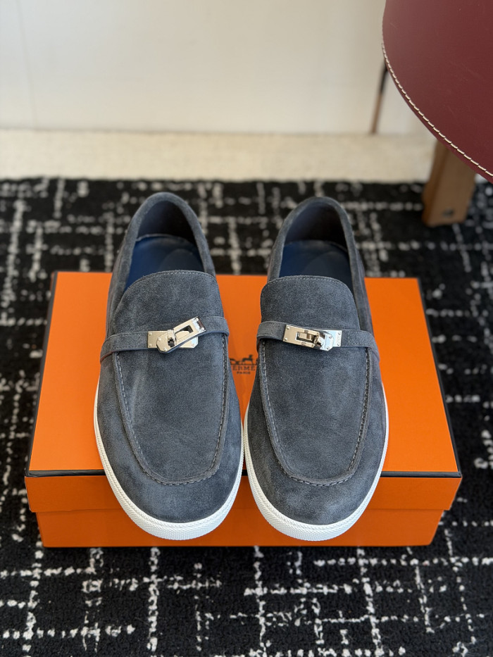 HER SHOES HM-64
