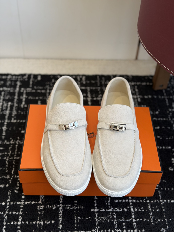 HER SHOES HM-65
