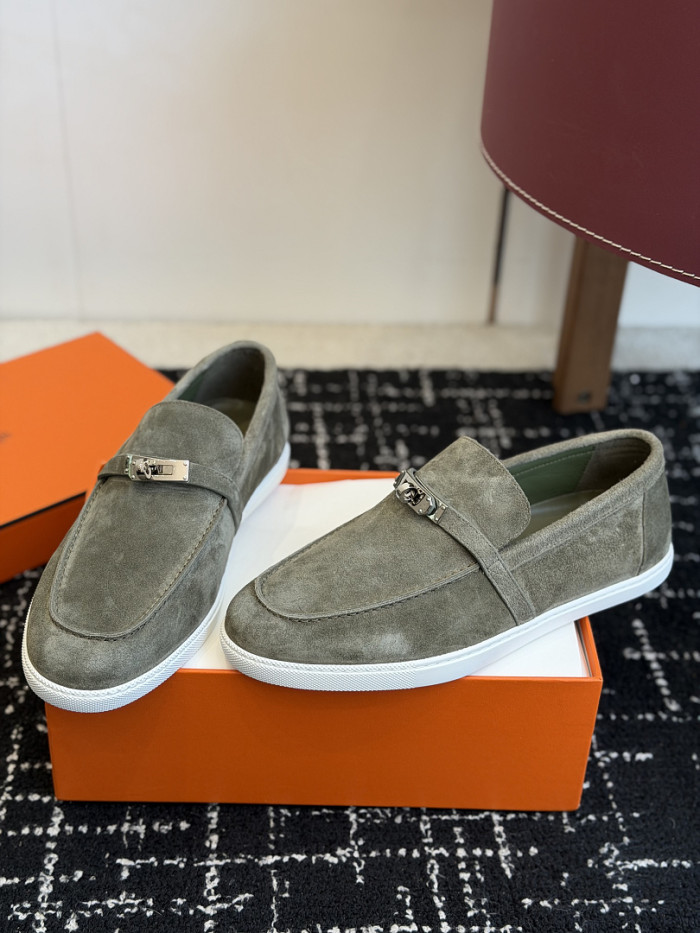 HER SHOES HM-66