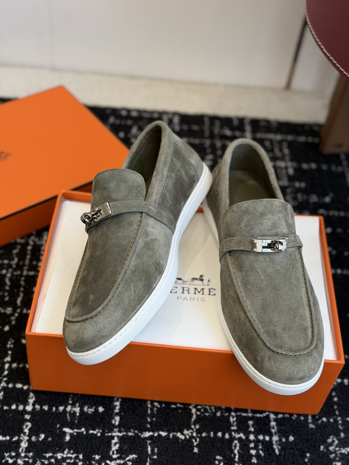 HER SHOES HM-66