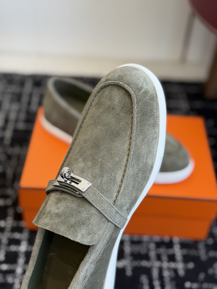 HER SHOES HM-66