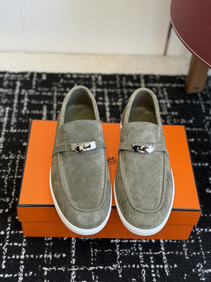 HER SHOES HM-66