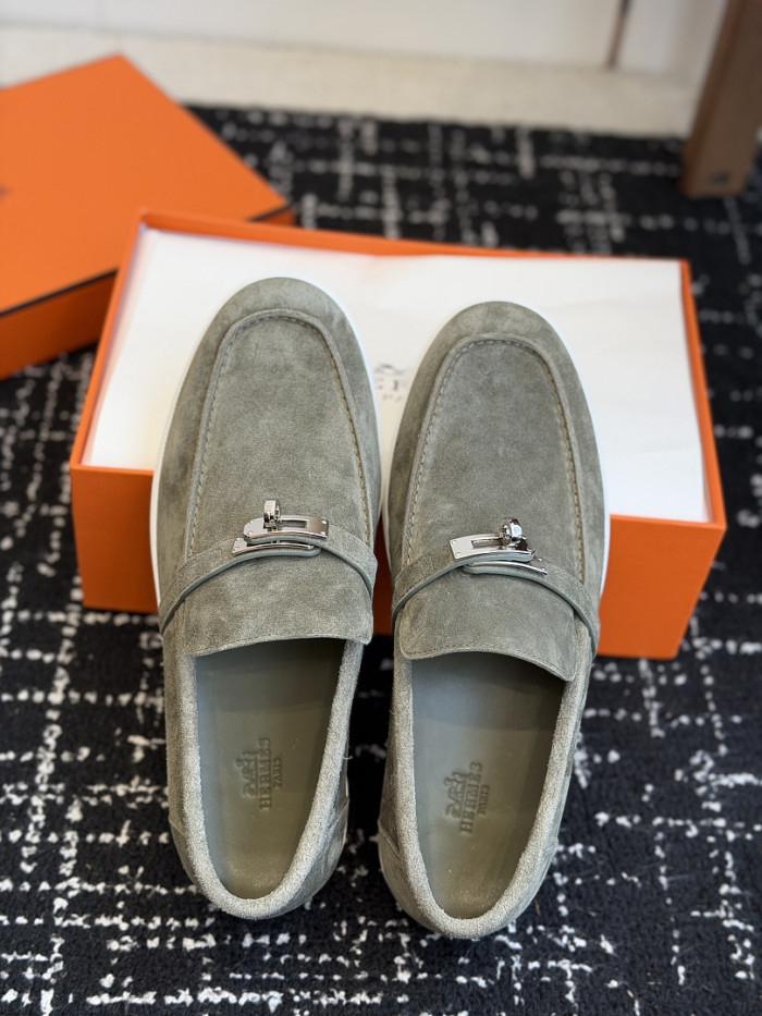 HER SHOES HM-66