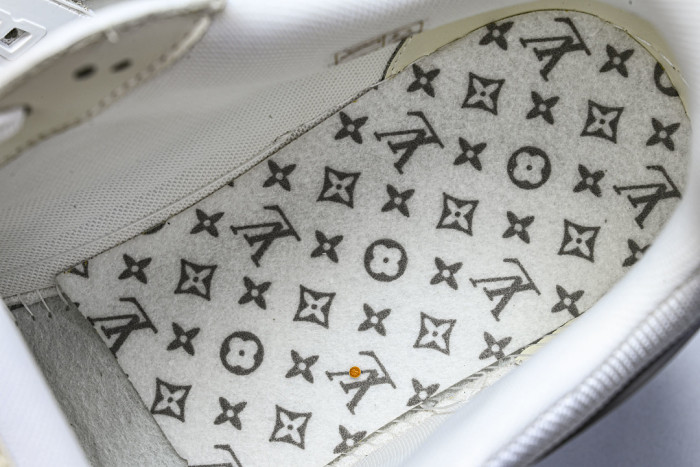 LOVT SNEAKER lv-697