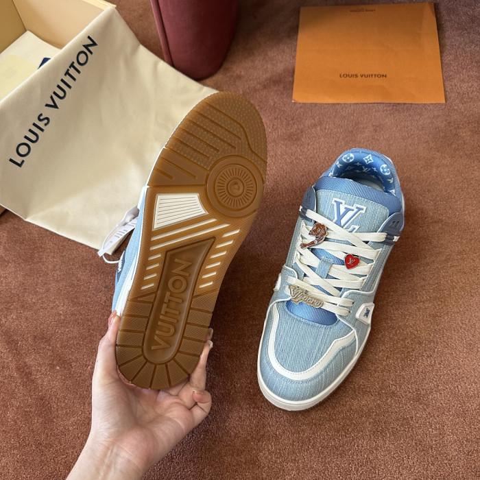 LOVT SNEAKER lv-709