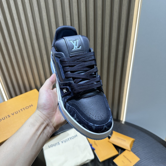 LOVT SNEAKER lv-700