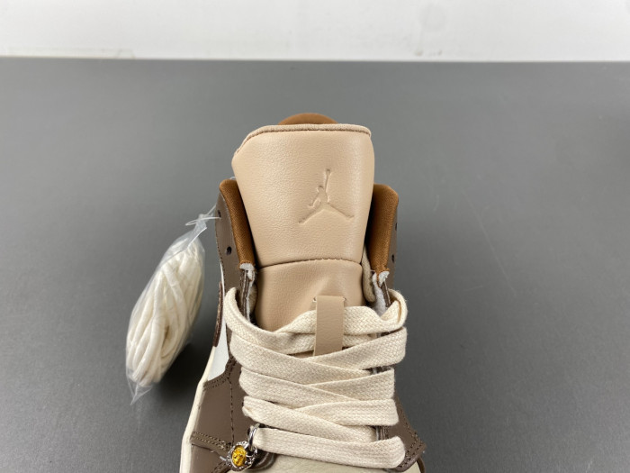 AIR JORDAN 1 Low HF5743-221