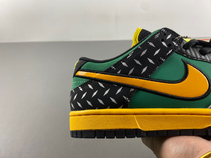 Nike Dunk Low What the Duck Away University of Oregon PE HV1454-001
