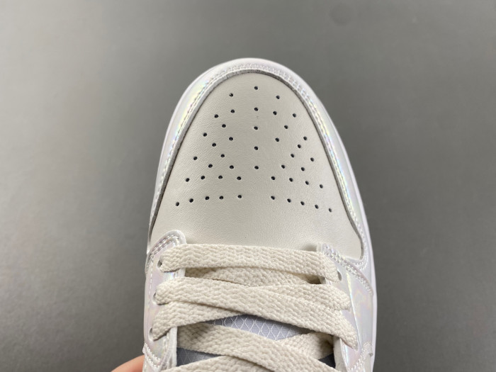 Air Jordan 1 Low SE “CNY” HF4080-001