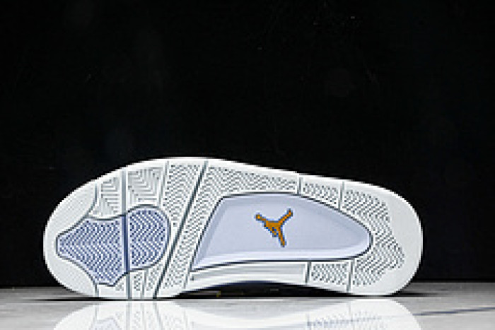 Jordan 4 UNC Tar Heels PE HV9204-407