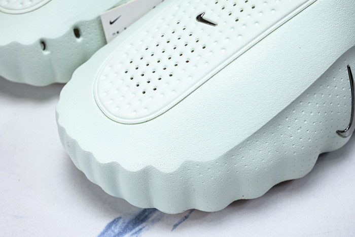 Nike Mind 001 Barely Green HQ4309-300 (RUN SMALL,PLS 1 SIZE UP)