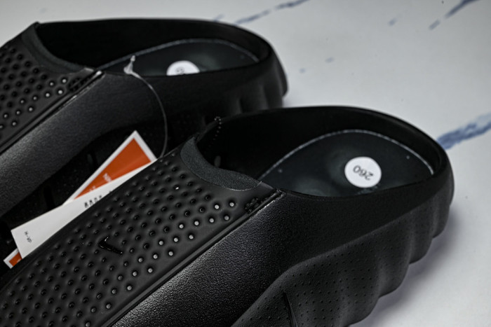 Nike Mind 001 Slide Triple Black HQ4307-005 (RUN SMALL,PLS 1 SIZE UP)