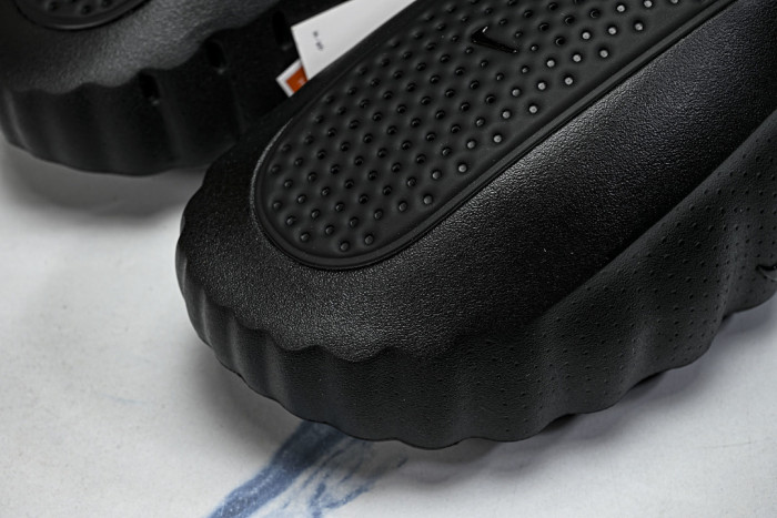 Nike Mind 001 Slide Triple Black HQ4307-005 (RUN SMALL,PLS 1 SIZE UP)
