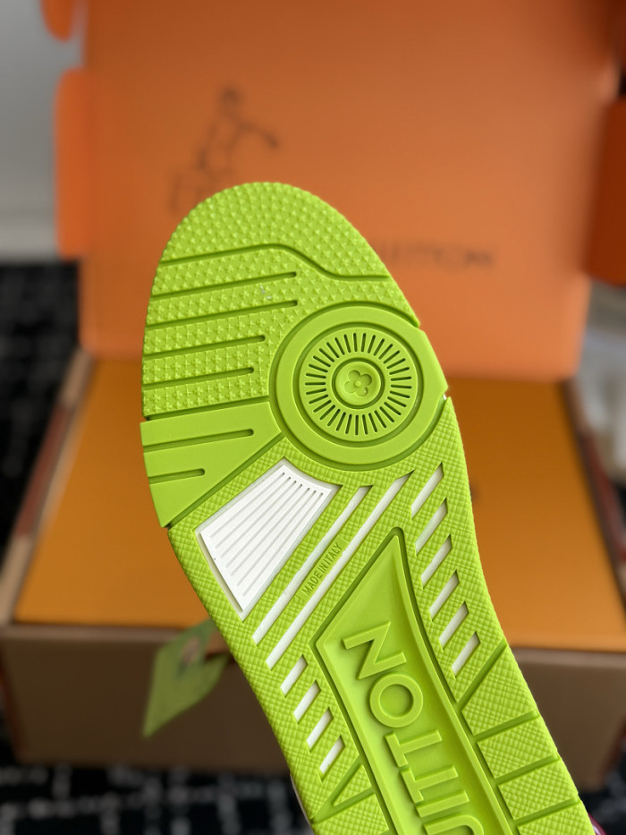LOVT SNEAKER lv-701
