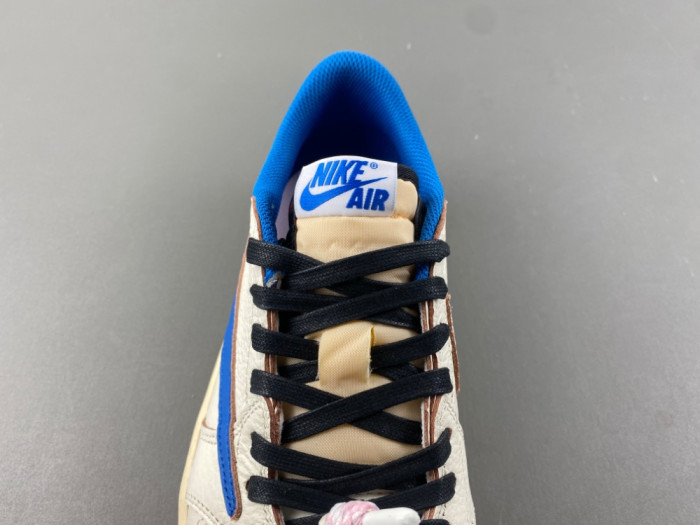 Fragment Design x Travis Scott Air Jordan 1 Low OG SP DM7866-104