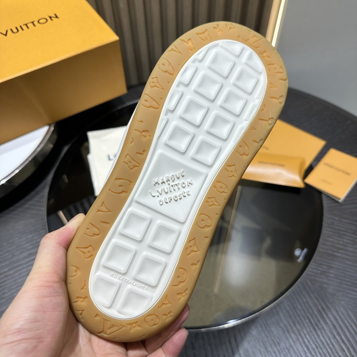 LOVT SNEAKER LV-760