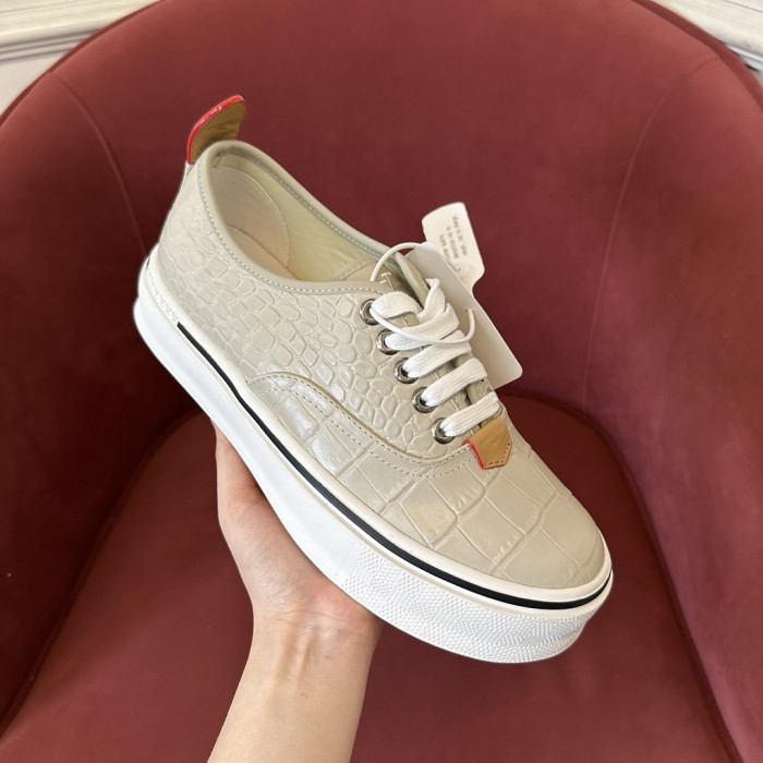 LOVT SNEAKER lv-754