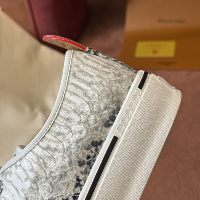 LOVT SNEAKER lv-749