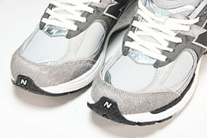 new balance 2002r atmos grey rat m2002rat