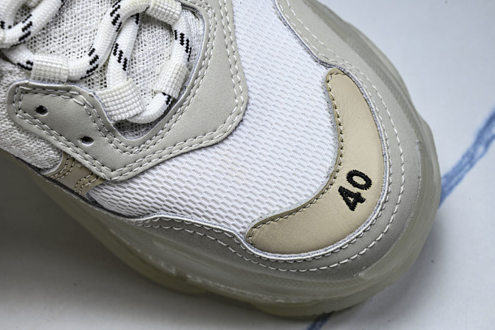 BL TRIPLE S TRAINERS SNEAKERS W09E1-9000