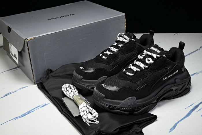 BL TRIPLE S TRAINERS SNEAKERS W2FB1-1000