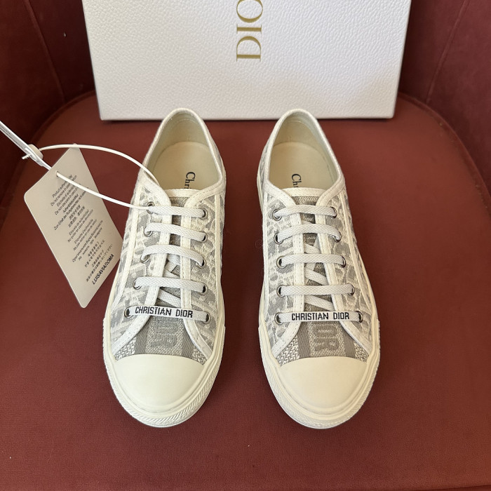 DR LOW-TOP SNEAKERS DR-242