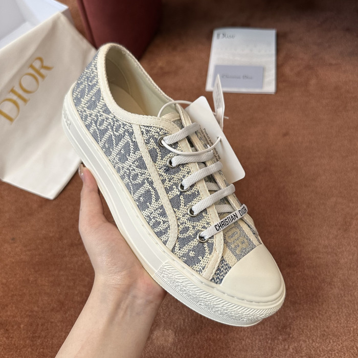 DR LOW-TOP SNEAKERS DR-243
