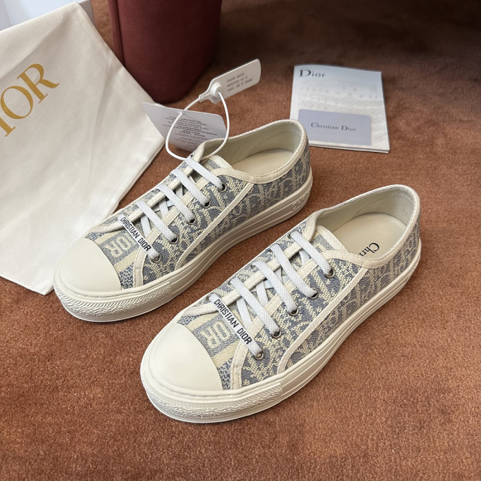 DR LOW-TOP SNEAKERS DR-243
