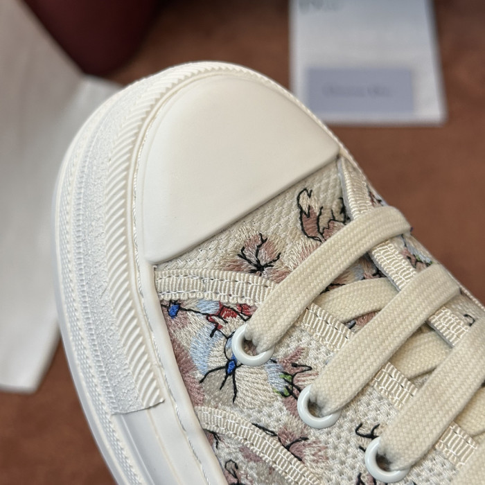 DR LOW-TOP SNEAKERS DR-246