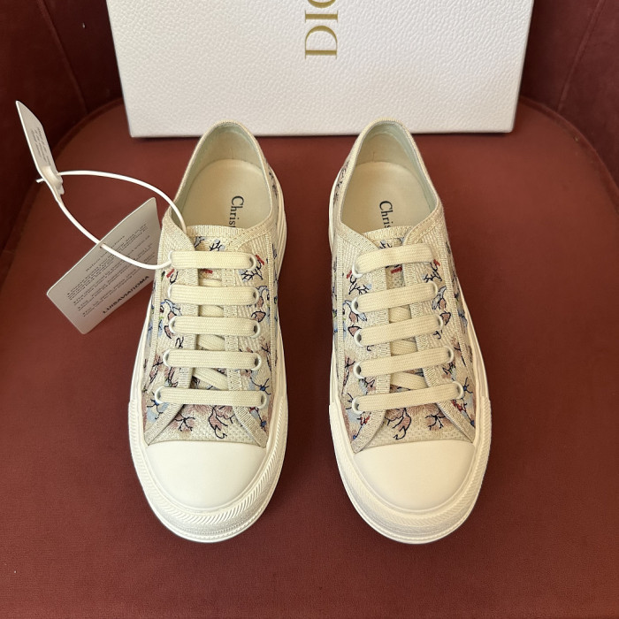 DR LOW-TOP SNEAKERS DR-246