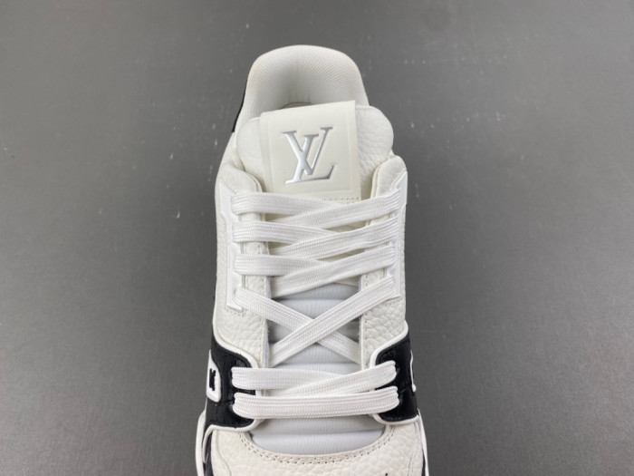 LOVT SNEAKER lv-624