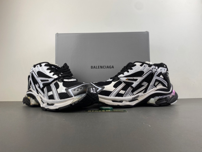 (LED) BL RUNNER SNEAKERS W3RB2 9010