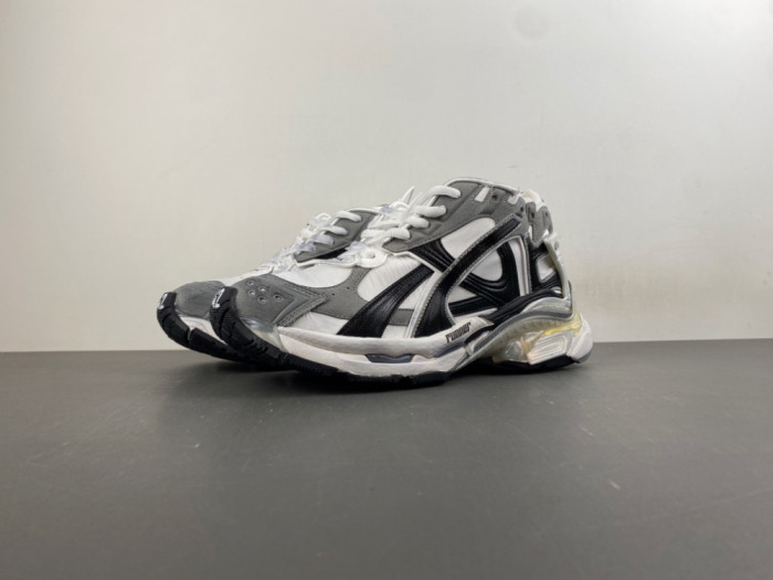 (LED) BL RUNNER SNEAKERS WRNLD 9012