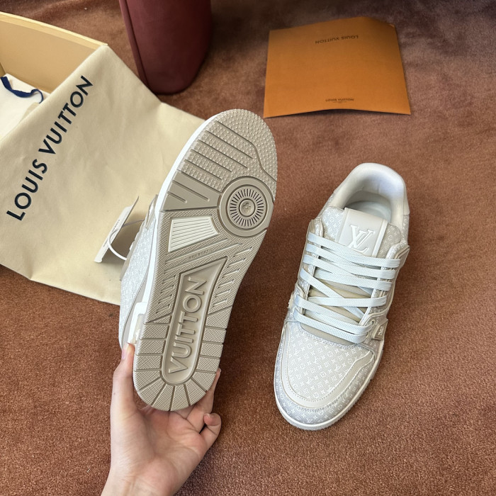 LOVT SNEAKER lv-758