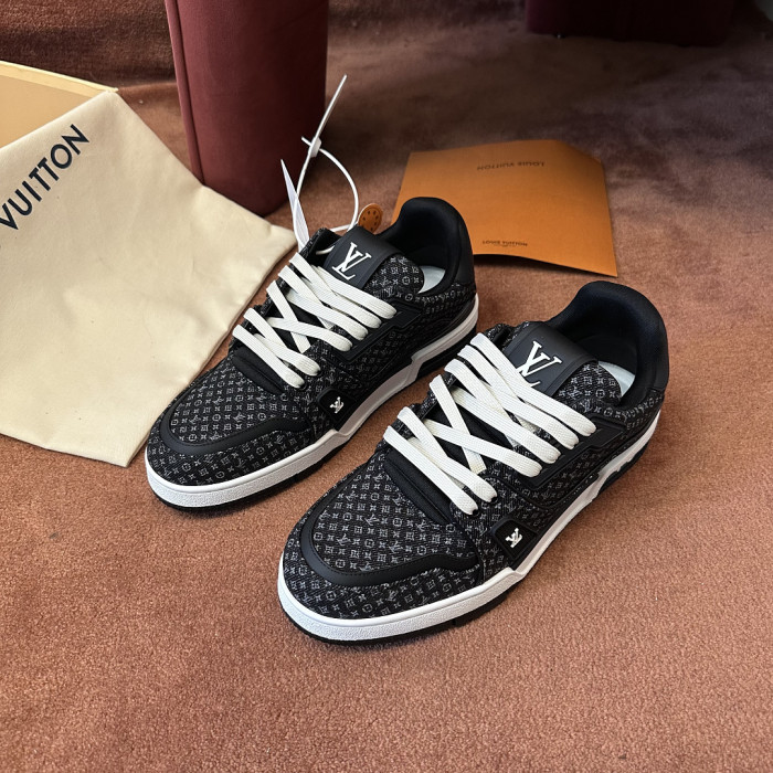 LOVT SNEAKER lv-759
