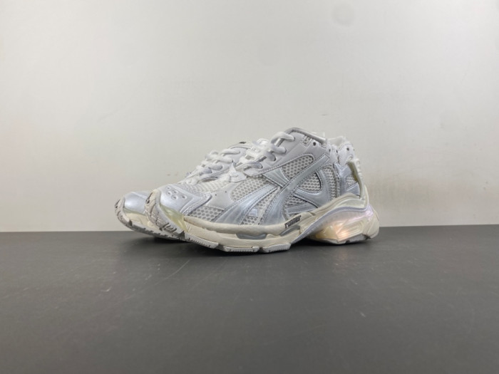 (LED) BL RUNNER SNEAKERS WRNLD 0102